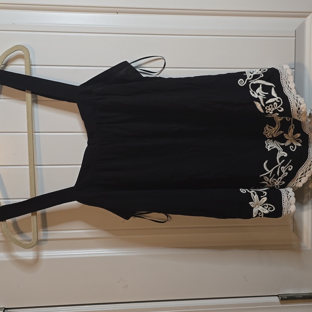 Black Embroidered Sleeveless Women's Top